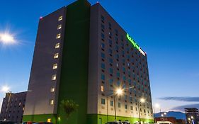 Holiday Inn Express Saltillo Zona Aeropuerto, an IHG Hotel